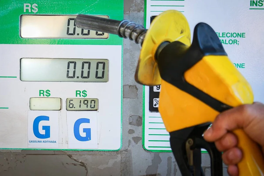 Leia mais sobre o artigo Estados começam a aderir à subvenção do diesel proposta pelo Planalto